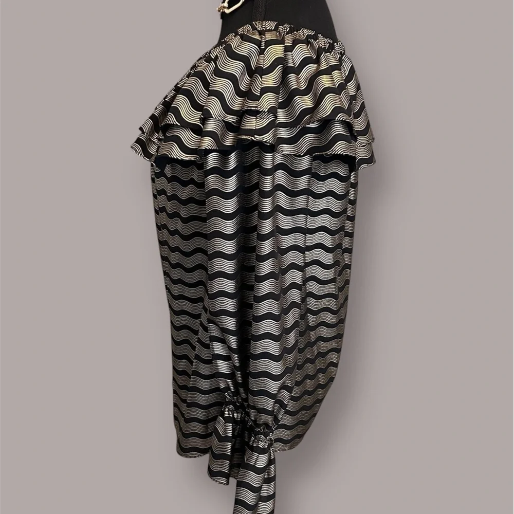 Michael Kors Black and Gold Wave Off the Shoulder Blouse Size S
